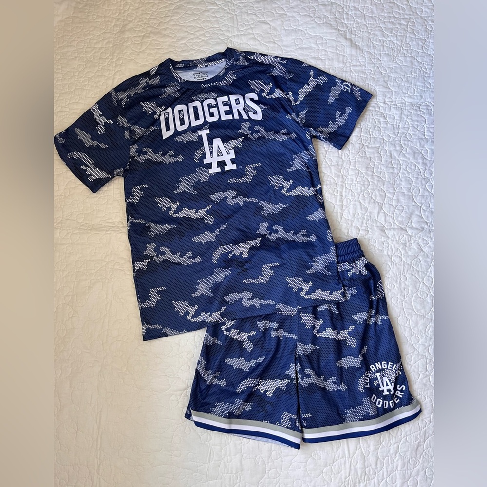 Los Angeles Dodgers Kids Blue Camo Shirt and Shorts Set